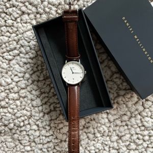 NEW: Daniel Wellington Brown Leather Watch 34mm